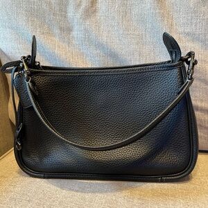 Coach Cary CC437 Black Pebble Leather Shoulder Crossbody Bag